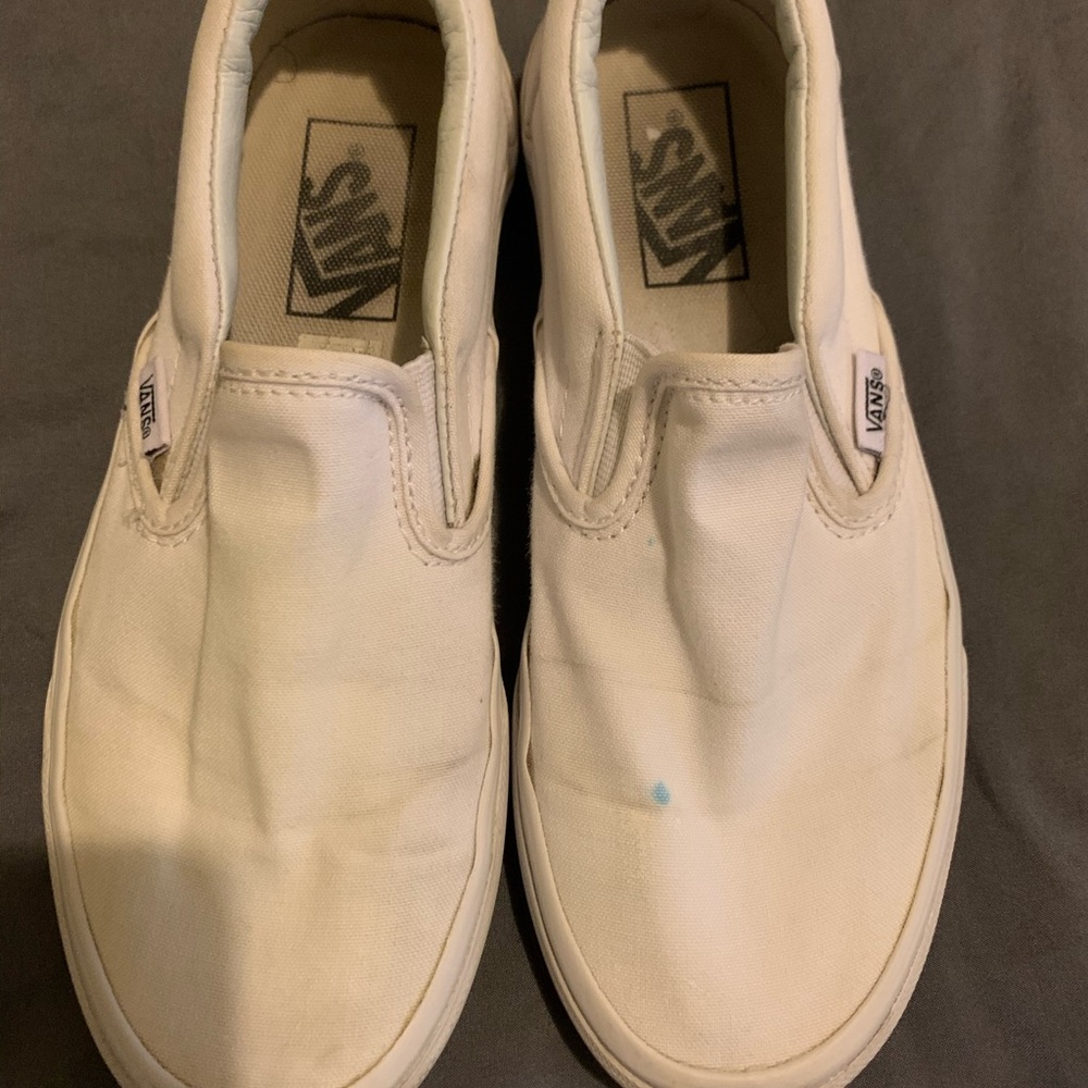 White slip on Vans 6.5
